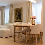 Five-bedroom In Vinjani Donji 別荘