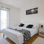 Five-bedroom In Vinjani Donji 別荘 *