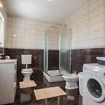 別荘 Five-bedroom In Vinjani Donji *