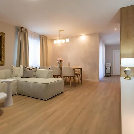 Five-bedroom In Vinjani Donji Dom wakacyjny Topici